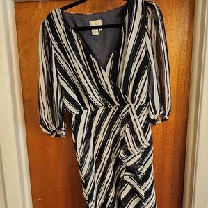Donna Morgan Women's Dress Size 4 Mid Sleeve Black/white Faux Wrap